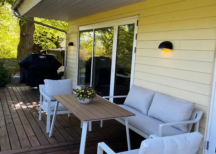 Villa Jule - Cozy And Elegant Place With Open Ceiling, Beautiful Garden And Specious Terrace